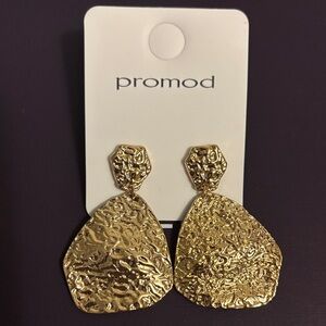 Promod Gold Hammered Geometric Drop Earrings | Statement